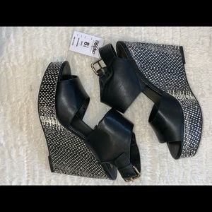 Mossimo Skyler Wedge Heels